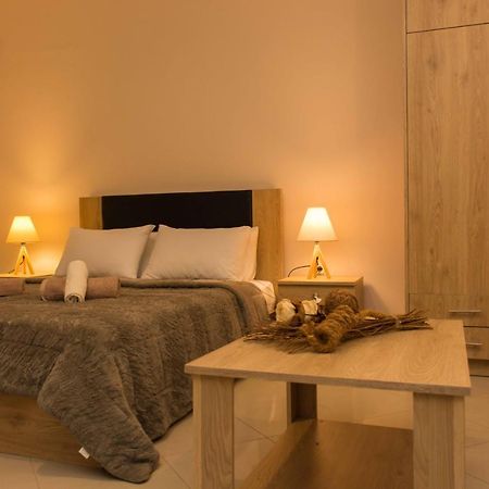 Central Luxury Studio Corinth المظهر الخارجي الصورة