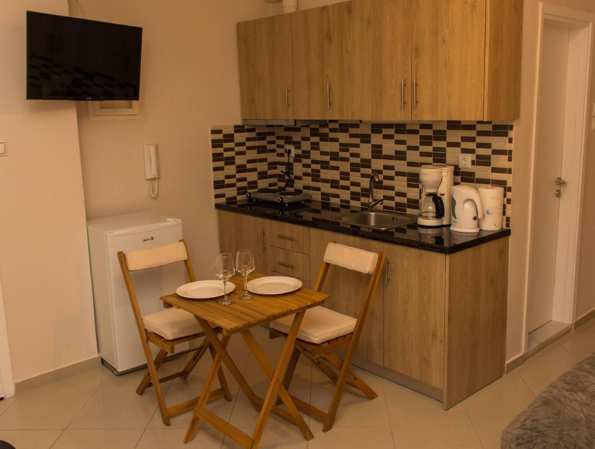Central Luxury Studio Corinth المظهر الخارجي الصورة