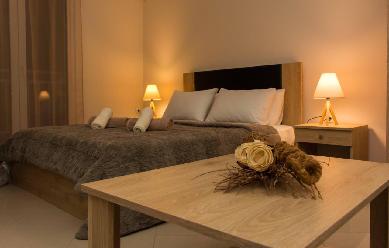 Central Luxury Studio Corinth المظهر الخارجي الصورة