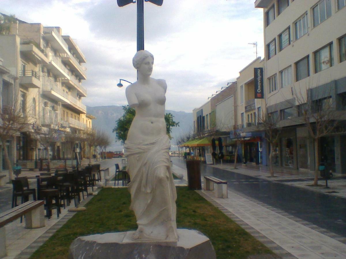 Central Luxury Studio Corinth المظهر الخارجي الصورة